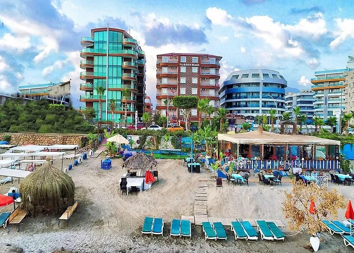 Club Bayar Beach Hotel